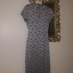 Women's evening attire